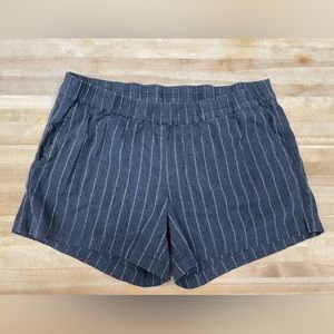 Kut from the Kloth Linen Shorts